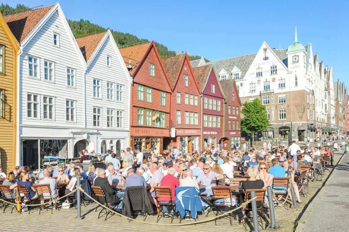 Dinbnb Apartments Bryggen Bergen Exteriör bild
